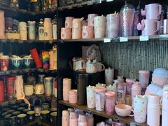 零售区-星巴克臻选(青岛麦凯乐分店)