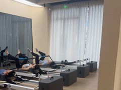-乐刻瑜伽·普拉提·小瑜荚YogaPod(滨江银泰店)