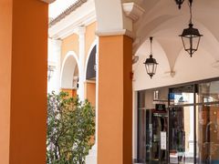 -佛罗伦萨小镇广佛名品奥特莱斯(疏港路店)