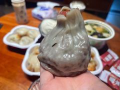 -白玉兰食品甜凤店(合生汇店)