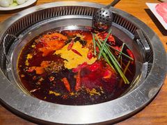 -城墙拐拐火锅(三峡广场黑金冠店)