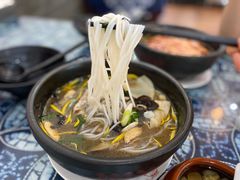-桥香园过桥米线(国贸店)