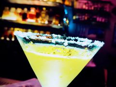-TASTE ROOM Bar