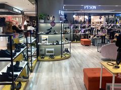 -王府井百货(中州中路店)