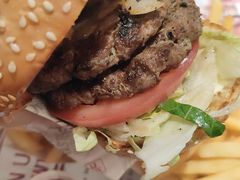 -The Habit Burger Grill 哈比特汉堡(复兴soho店)