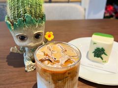 -Fridi Patisserie Cafe