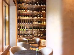 -wineapp葡萄酒餐吧(外滩金融中心店)