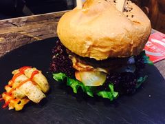 -HIGH FIVE哈福手工汉堡(桂林路店)