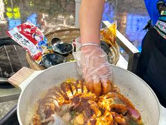 -刘姐啤酒鱼民族演艺餐厅(西街总店)
