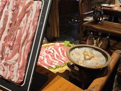 -老牌坊云南鱼豆花火锅(爱建店)