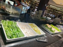 -钱小奴海鲜自助黑金店(杭州滨江龙湖店)