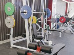 -英派斯健身旗舰店(海信国际中心馆)
