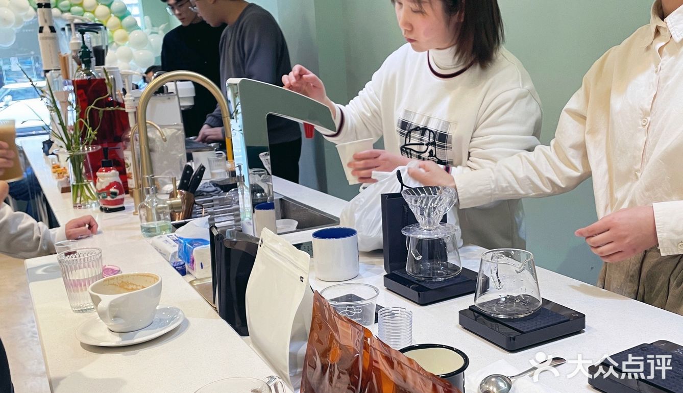 屿宙周年店庆，手冲无限续杯～