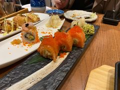 三文鱼牛油果寿司卷-阿吾罗日本料理(K11艺术中心店)