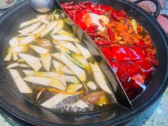 -鸿姐老火锅(疁城新天地店)