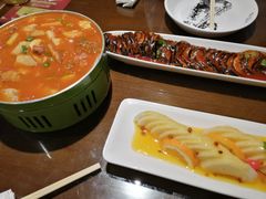 -东口码头·烧鸽子·鱼头泡饼·地方菜(金鹰悦城店)