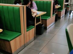 卡座-丛林狼非遗酱骨·现炒餐厅(人民路店)