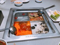 四宫格锅底-海底捞火锅(天一广场亚细亚店)