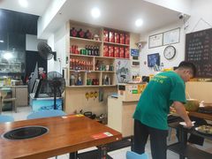 -老何家后安粉·糟粕醋海鲜火锅(三亚湾椰梦长廊店)