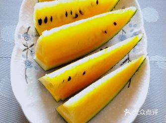 尝试买了一次黄瓤麒麟西瓜，只是抱着试试看的态度