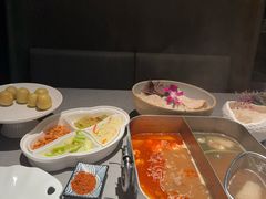 -左庭右院鲜牛肉火锅黑金店(陆家嘴中心店)