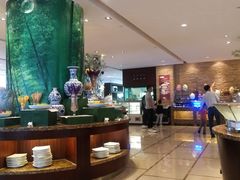 自助取餐区-厦门悦华酒店·绿庭主题自助餐厅