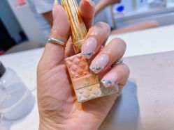 -UGIRL有个美甲