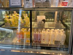 面包甜点陈列柜-喜茶(北京翠微百货店)