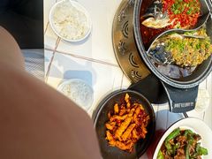 -阿瓦山寨·湘菜现炒·剁椒鱼头王(咸阳总店)