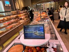 面包甜点陈列柜-巴黎贝甜(五道口店)
