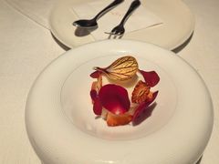 -弦月窗LUNETTE BY AMANDA(复兴路店)