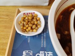 -呷佬·长沙手工米粉(金沙江路店)