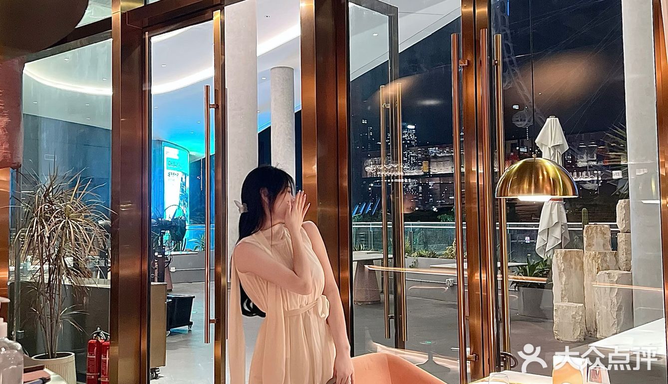 深圳餐厅 | 𝙈𝙚𝙩 𝙥𝙚𝙩𝙖𝙡遇见花瓣💐