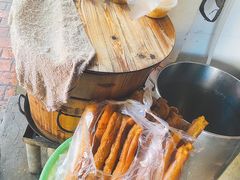 -云南大锅豆浆店