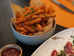 -普朗姆生蚝牛排馆 The Plump Oyster(成都摩方购物中心店)