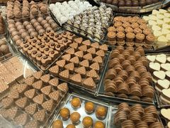 -Laderach 莱德拉(上海环贸iapm店)