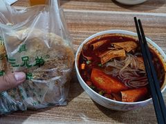 -老字号杨坡红油米线腊汁肉夹馍(东四道巷店)