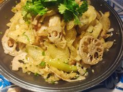 -川流不息·地道川菜·小龙虾(新松江路店)