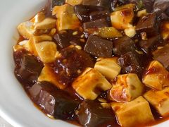 鸭血烩豆腐-同兴半盆菜酒家(打浦路店)