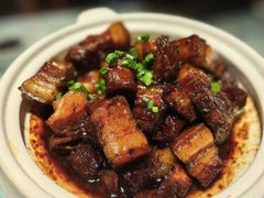 -头上红煨盐鸡·非遗院子餐厅