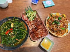 -马来西亚肉骨茶汤·招牌螃蟹·烧鸡·呷喱吧吧(海上世界店)