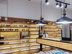 -罗伯特眼镜·蔡司官方授权(罗湖国贸店)