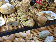-焙丽拾光(麦凯乐直营店)