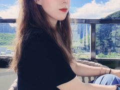 -百里峡七彩艺术小镇