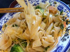 -陕味食族油泼面·小炒盖码面(双榆树店)