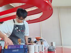 -UNI UNI(环亚凯瑟琳店)