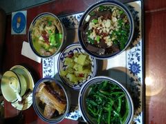 -窄巷子陕菜馆·地道陕西菜(粉巷店)