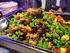 炭烧牛蛙平锅紫苏味-蘭奢雅集·江浙菜(青山江滩店)