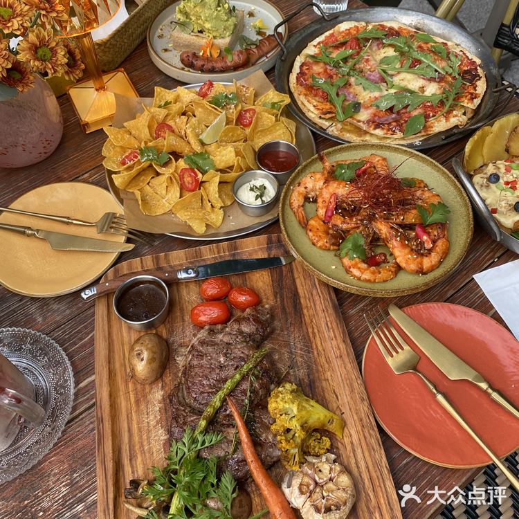 龙门浩老街最适合情侣约会西餐厅