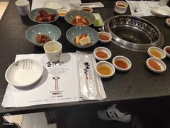 -草家酱蟹炭火烤肉店(珲春南路一店)